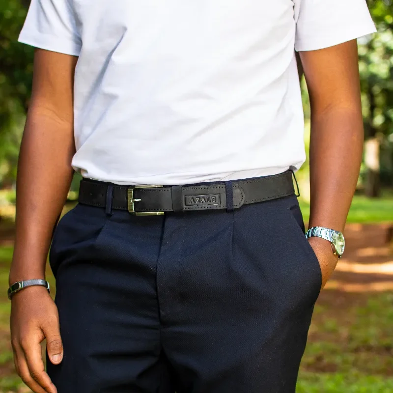 Person wearing black Azale men's leather belt