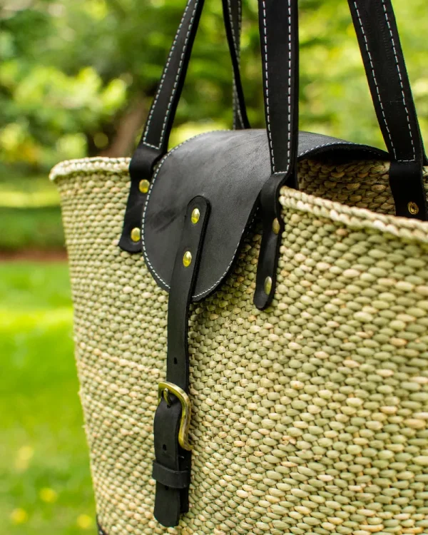 Furaha tote bag latch close-up