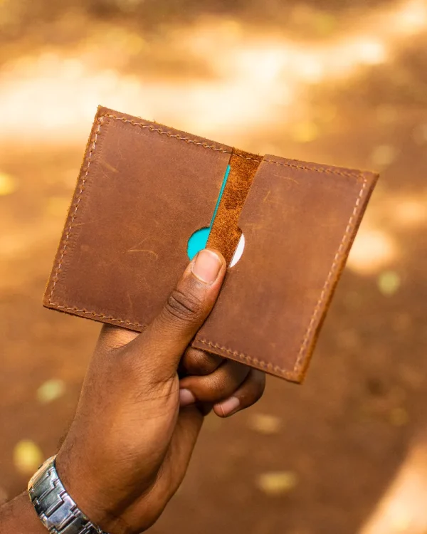 Open Azale leather card holder